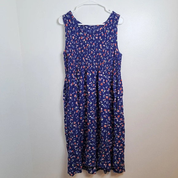Unbranded Dark Blue Floral Smocked Girly Sleeveless Midi Dress Size Small - Picture 1 of 6